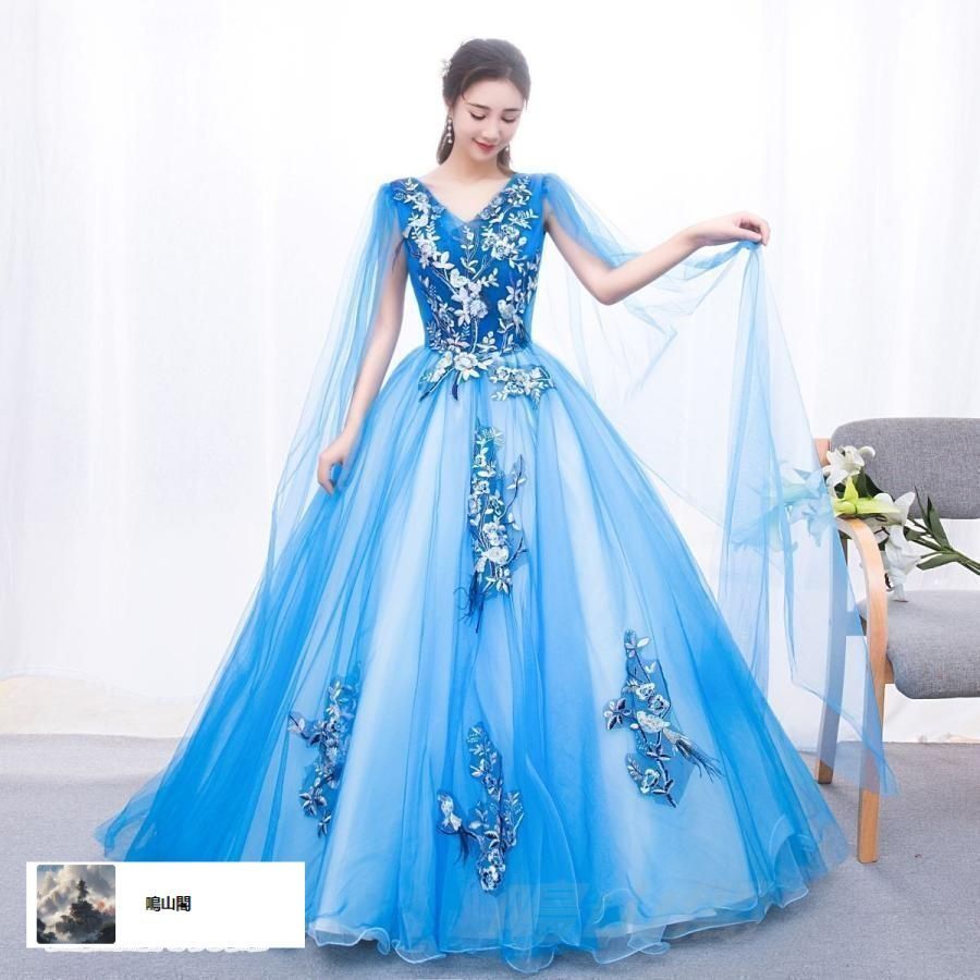 便利 ウエディングドレス カラードレス 二次会 花嫁 大きいサイズ 3L 4L 青 ブルー ロングドレス プリンセスライン Vネック ケープ袖 フラワー WP特別価格104