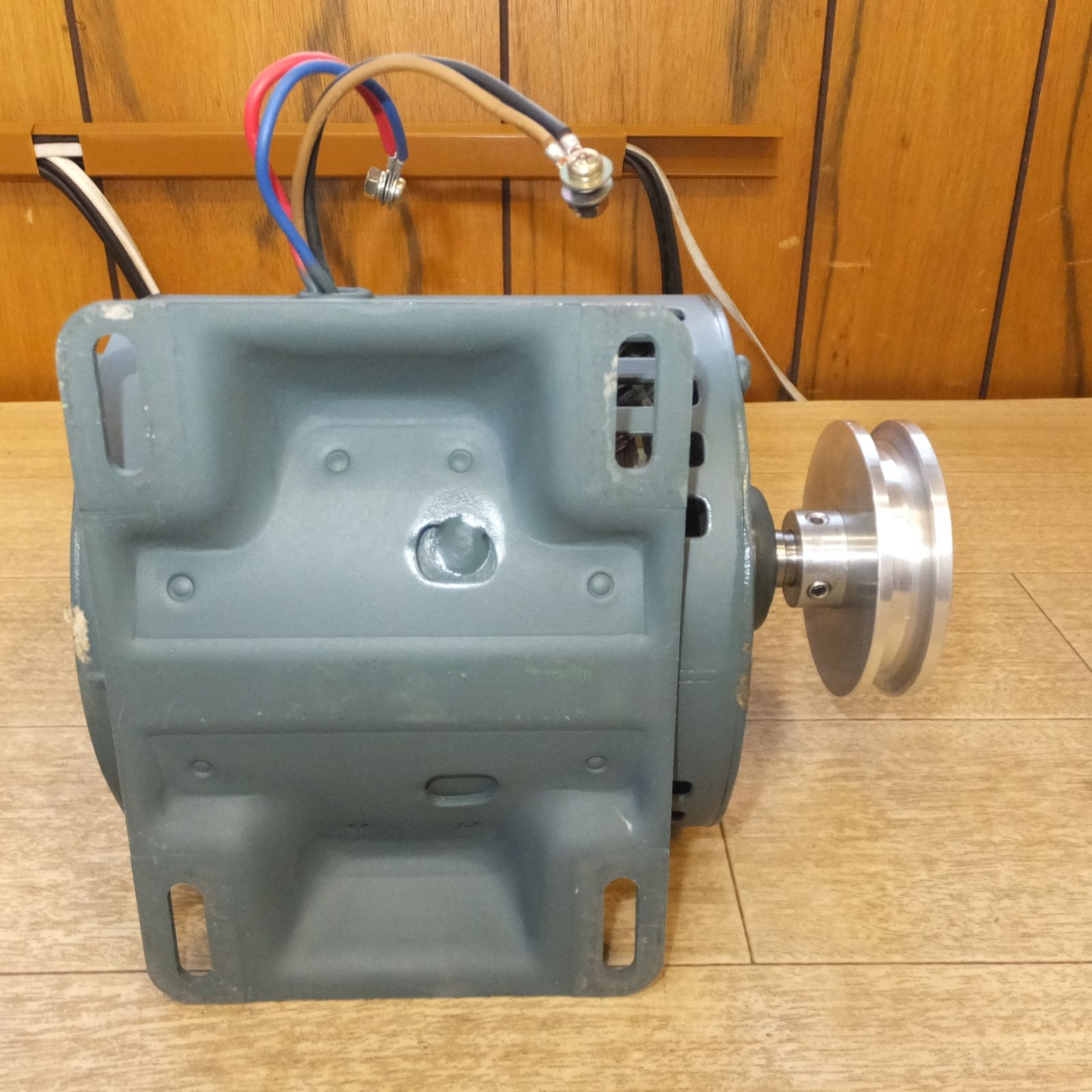 送料無料] 現状品☆北芝電機 TOSHIBA 単相モーター SIK-DBKK8 0.1kW