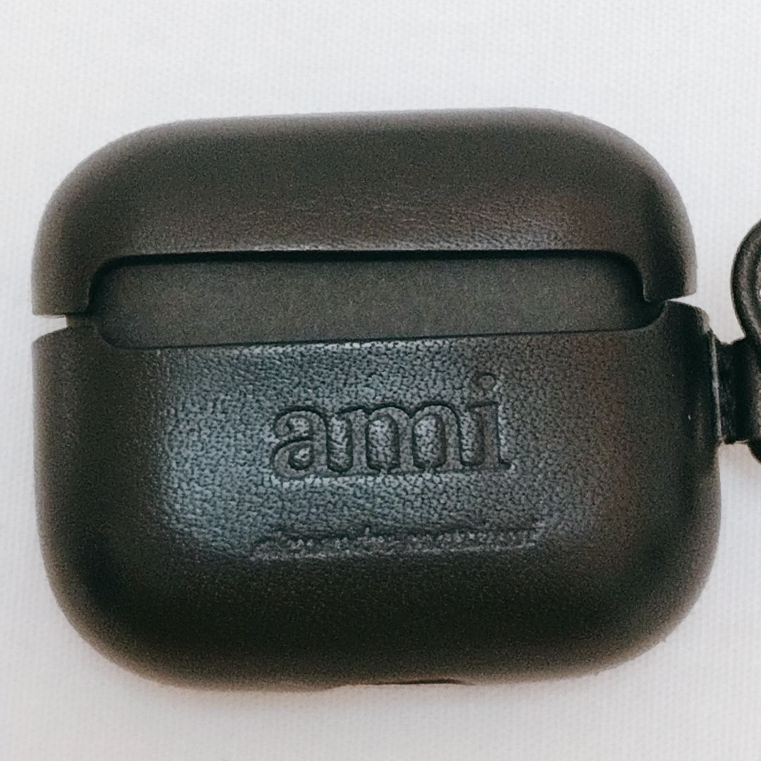 Airpods Pro対応＜ami paris＞Paris Paris AirPodsケース 新品未使用】AMI PARIS AirPods Pro ケース アミ ストラップ付