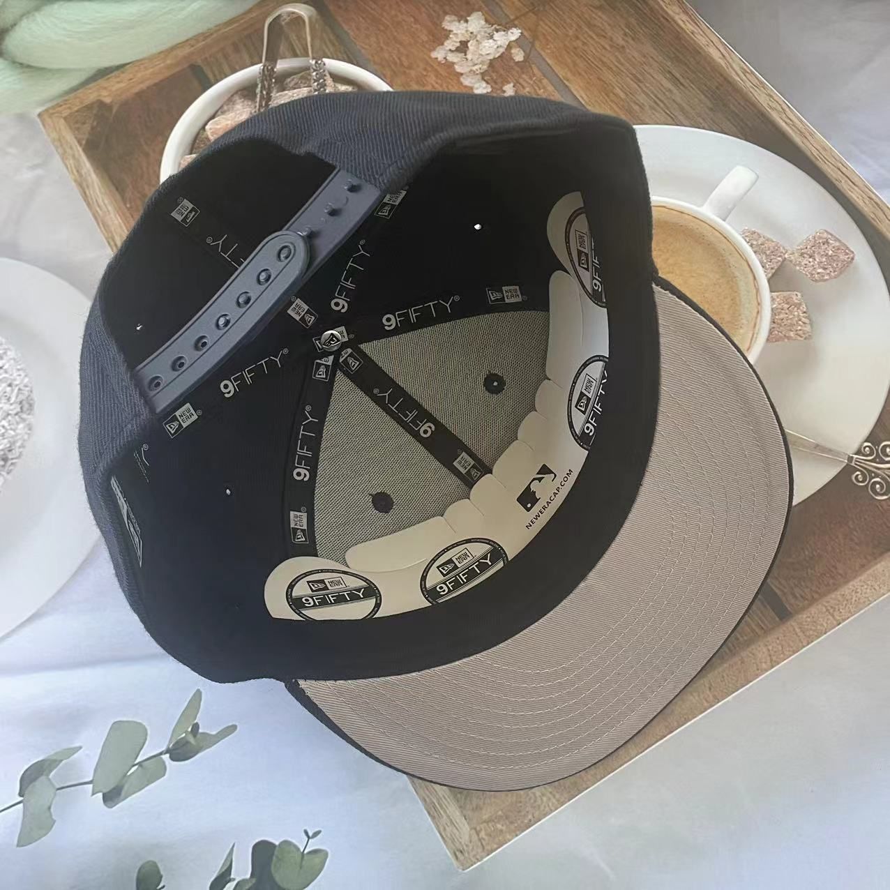 レア NEWERA 9FIFTY ダウンタウン キャップ レア NEWERA 9FIFTY ダウンタウン キャップ