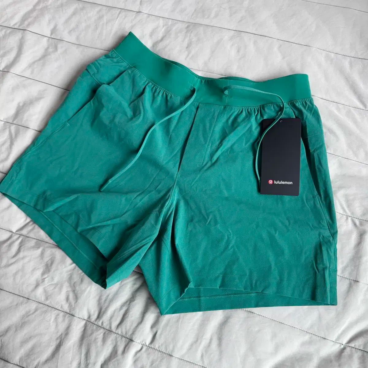 lululemon ルルレモン ゼロッド リン ライナーレス ショーツ 5 インチ メンズ m 販売