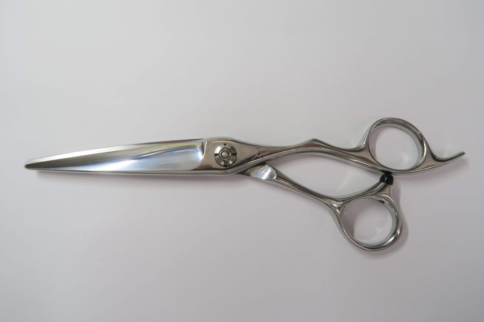Bランク【SCISSORS JAPAN シザーズジャパン】 QHH60i11 シザー 美容師・理容師 6.0インチ 右利き 【中古】:I-737