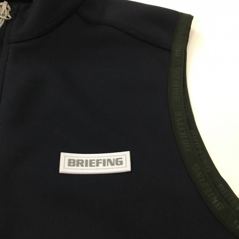 ほぼ未使用　ブリーフィング　briefing ベスト　3Dロゴ　サイズS ブリーフィング（BRIEFING）（レディース）ゴルフウェア 3Dロゴ