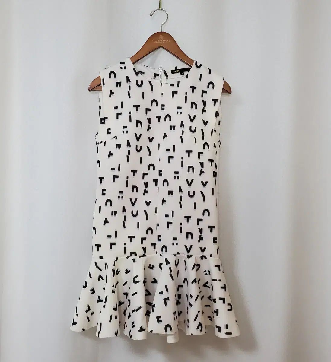 maje マージュ ワンピース maje (マージュ) SHORT GUIPURE DRESS ワンピース