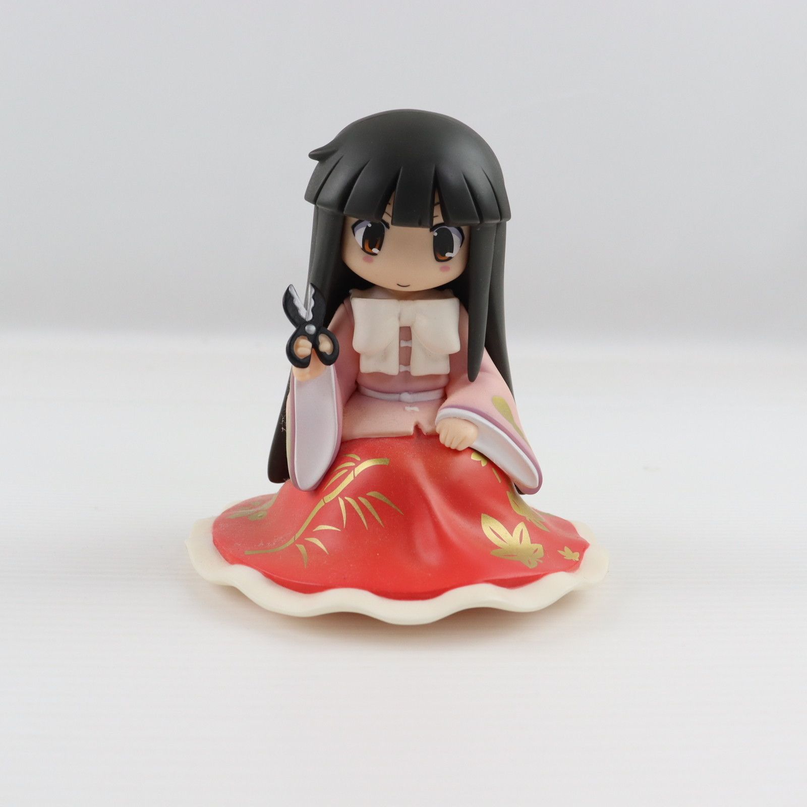 盆栽を愛でる仕事の輝夜　東方project　フィギュア 東方ソフビシリーズ19 盆栽を愛でる仕事の輝夜 東方Project 完成品