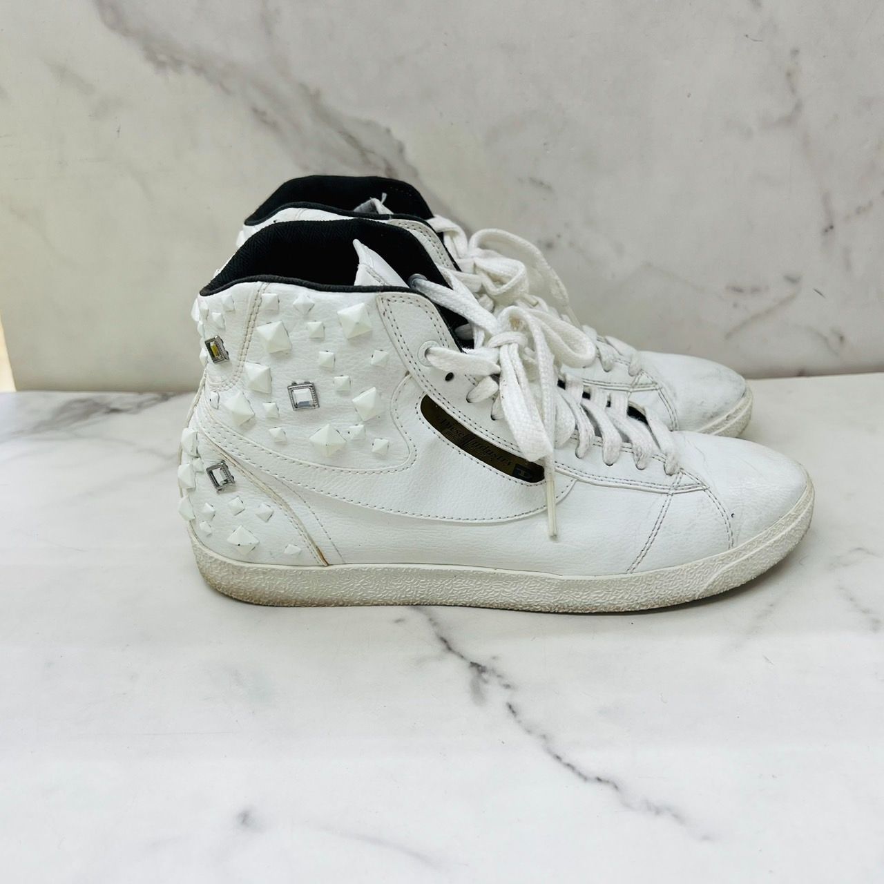 DIESEL ディーゼル DRAGON W スタッズスニーカー ハイカットスニーカー 