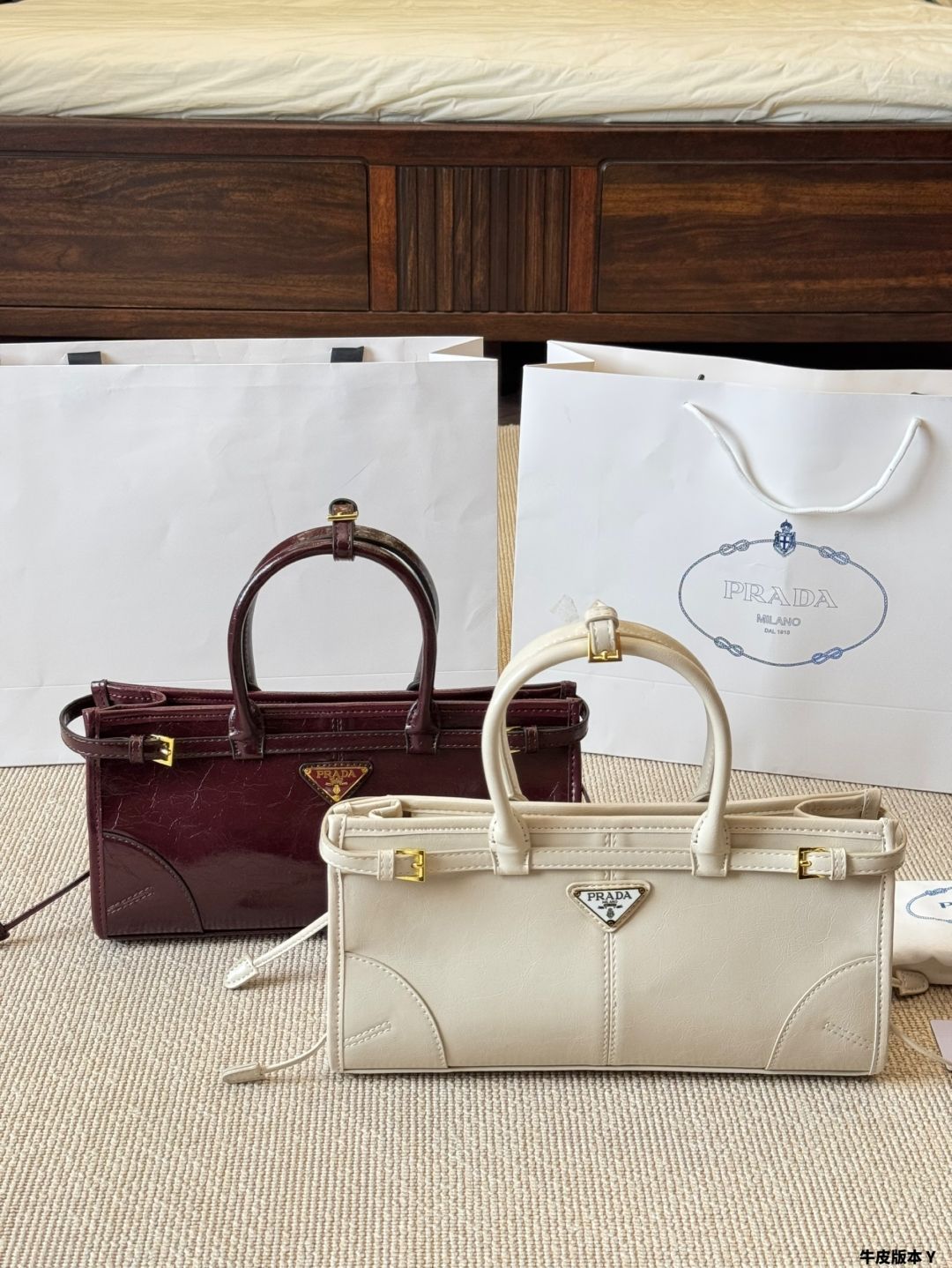 今日 Vintage Prada ヴィンテージ プラダ ハンドバッグ 32×15cm