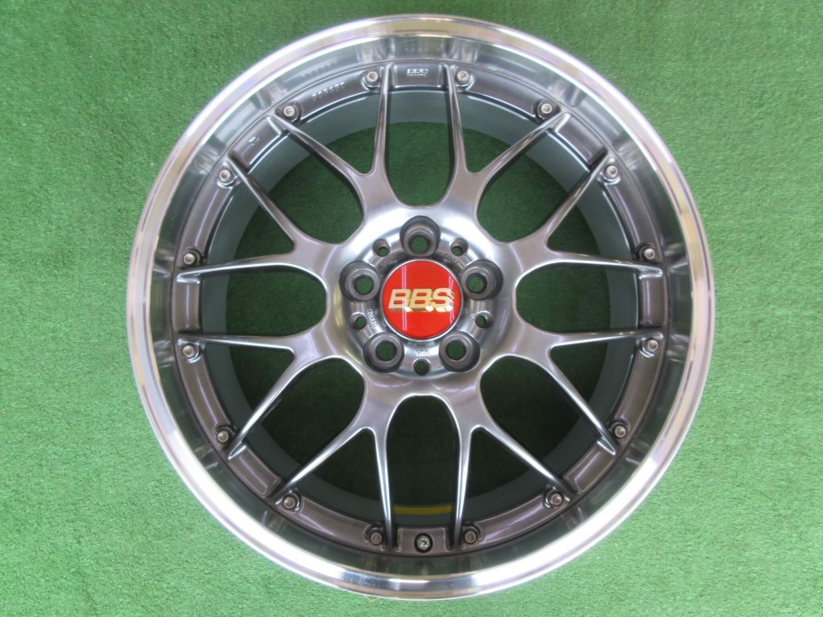 BBS RS-GT RS989 19 8J 114.3 +52 タイヤ付き中古