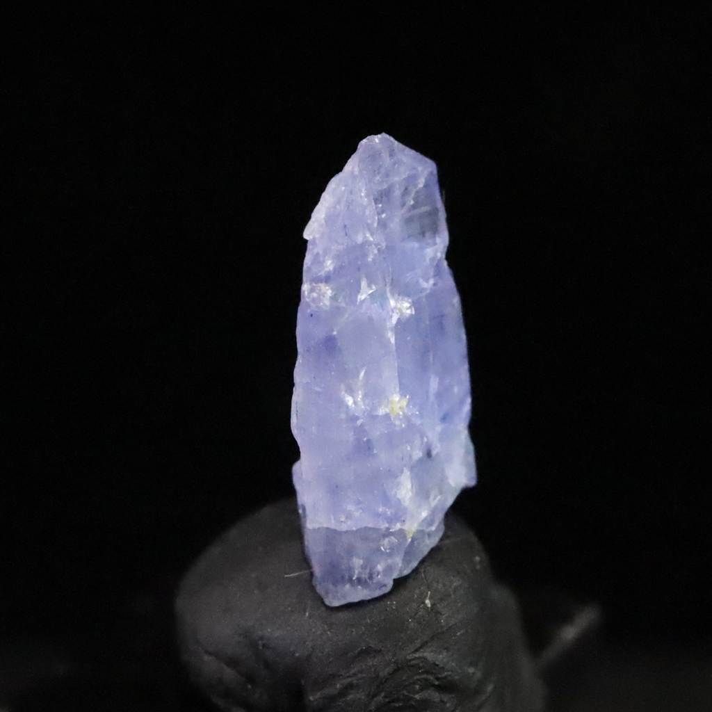タンザナイト 非加熱 12.2mm原石 結晶 2.18ct 【榎本通商88471