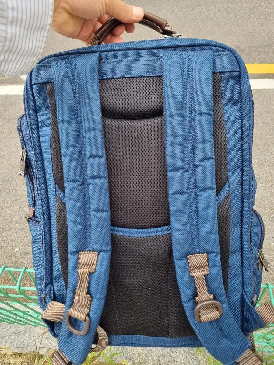 トゥミ キングスビル デラックス バックパック リュック SG1394B 未使用TUMI『キングスビル デラックス』バックパック - リュック