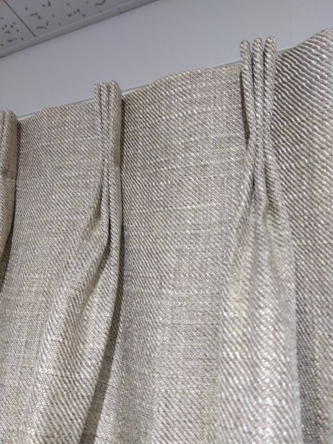 ヘラルド09 幅227cm×丈221cm