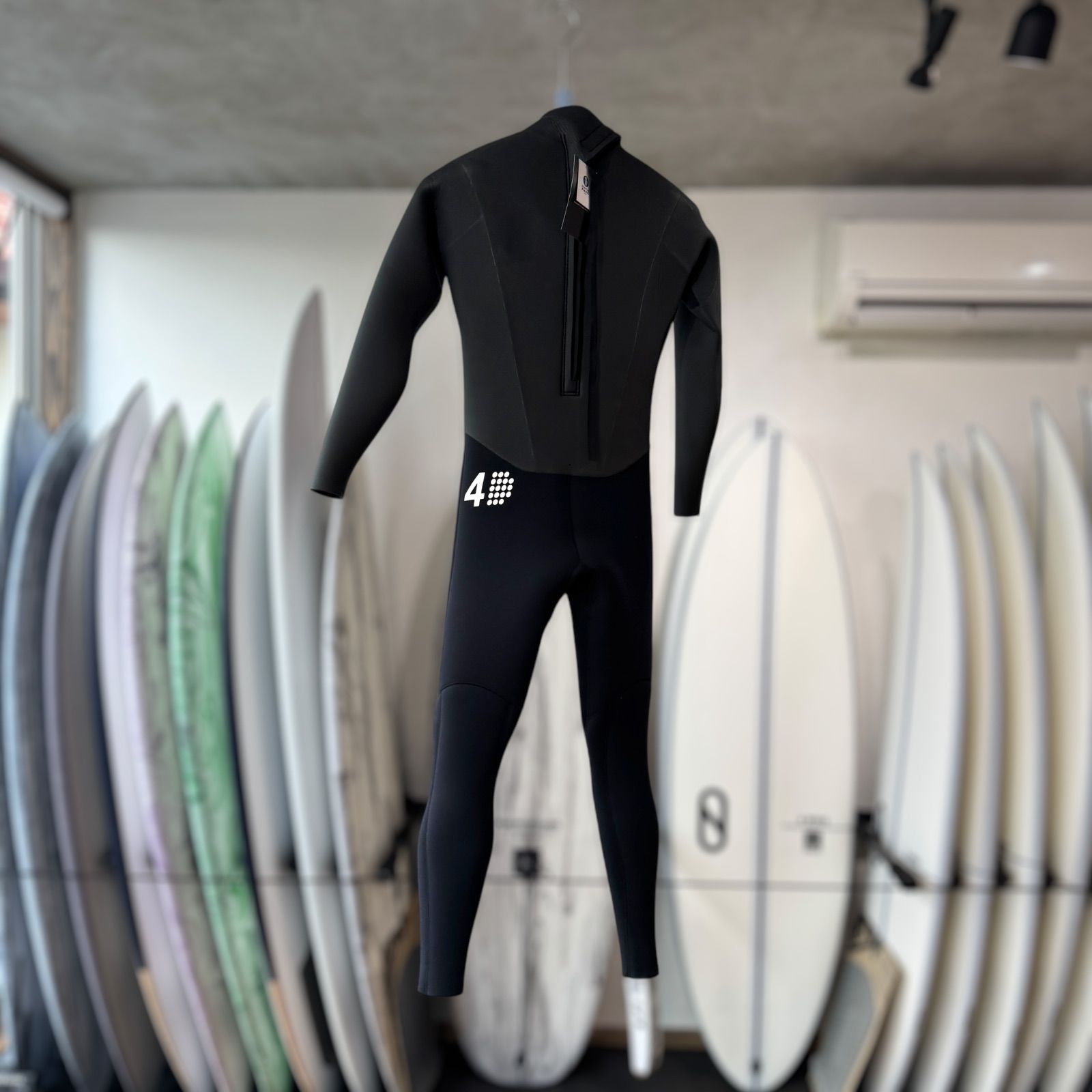新品未使用 4DIMENSIONS ウエットスーツ 4D セミドライ MLサイズ 5×3mm