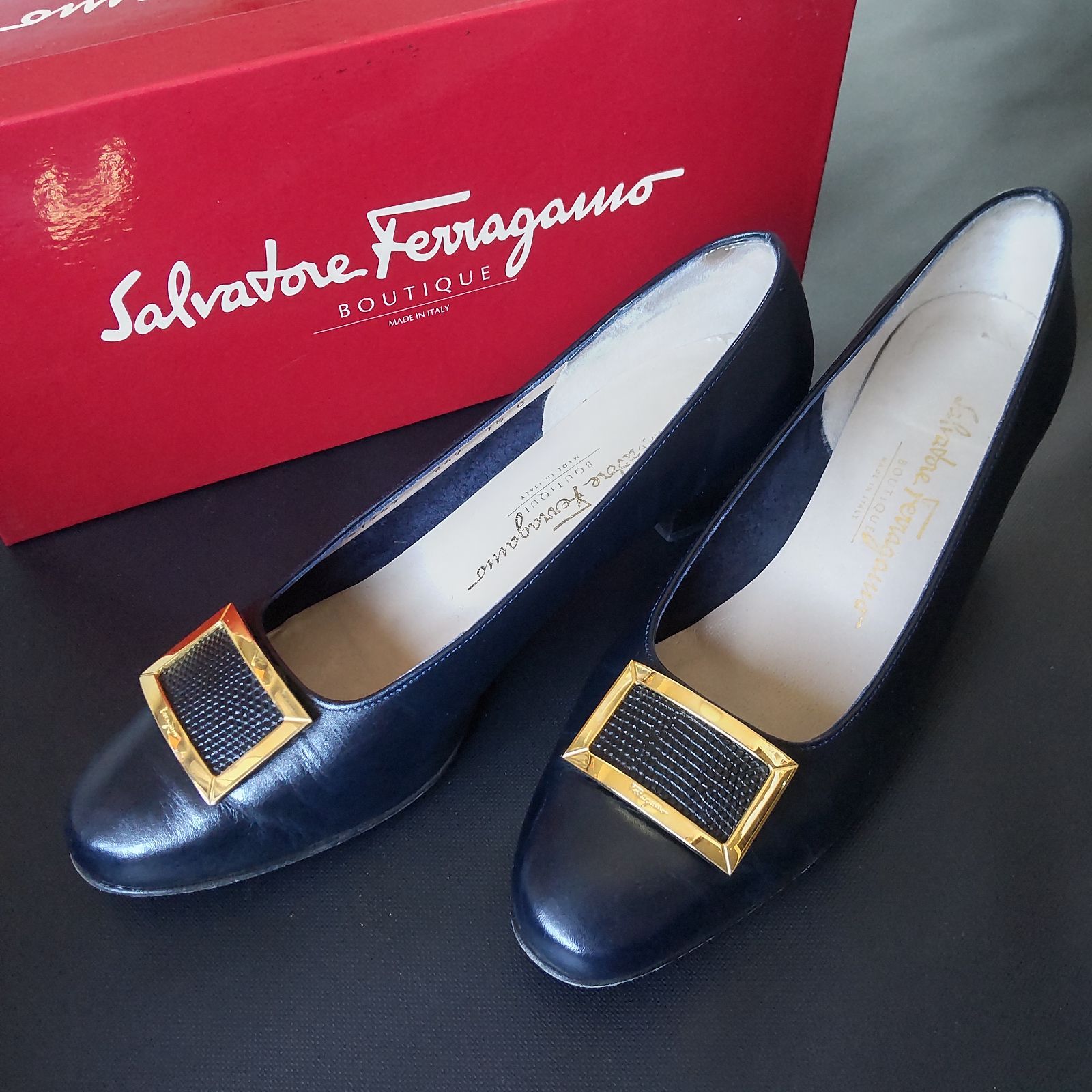 美品　フェラガモ　ZAIA パンプス　ブラック　サイズ6 美品 フェラガモ ZAIA パンプス ブラック サイズ6 【公式通販】