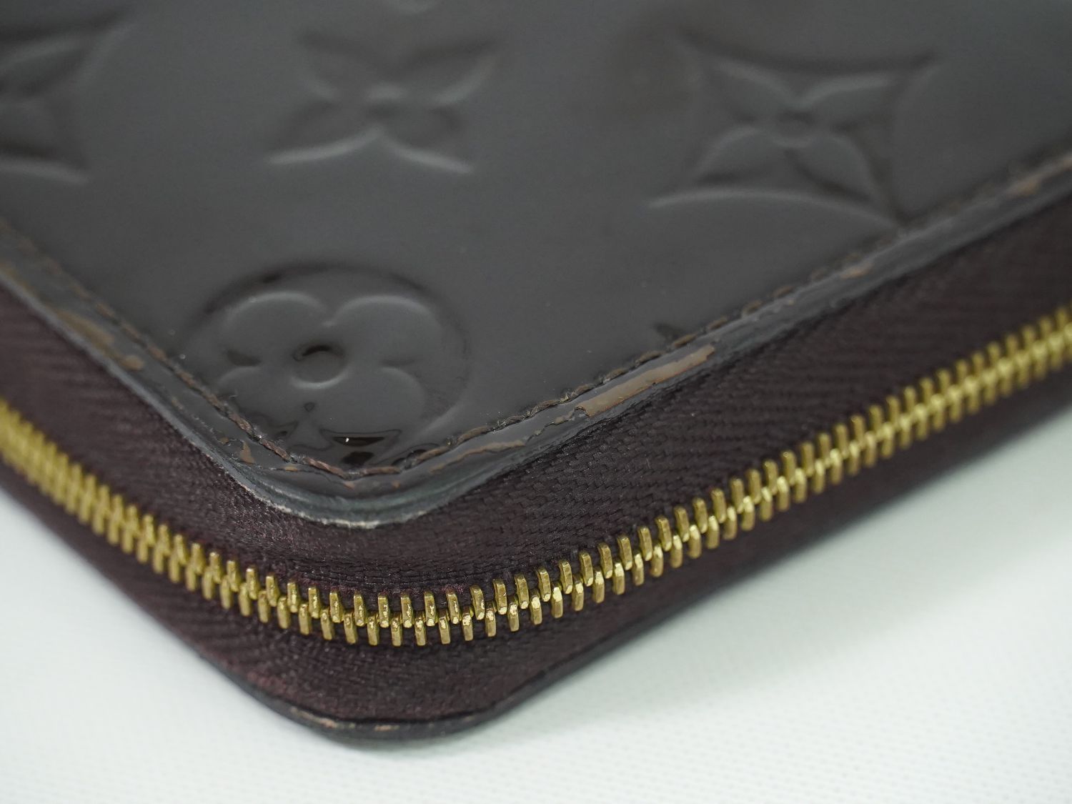 ルイヴィトン ヴェルニ ジッピーコインパース アマラント M93607 中古・古着通販】LOUIS VUITTON (ルイ ヴィトン) ヴェルニ