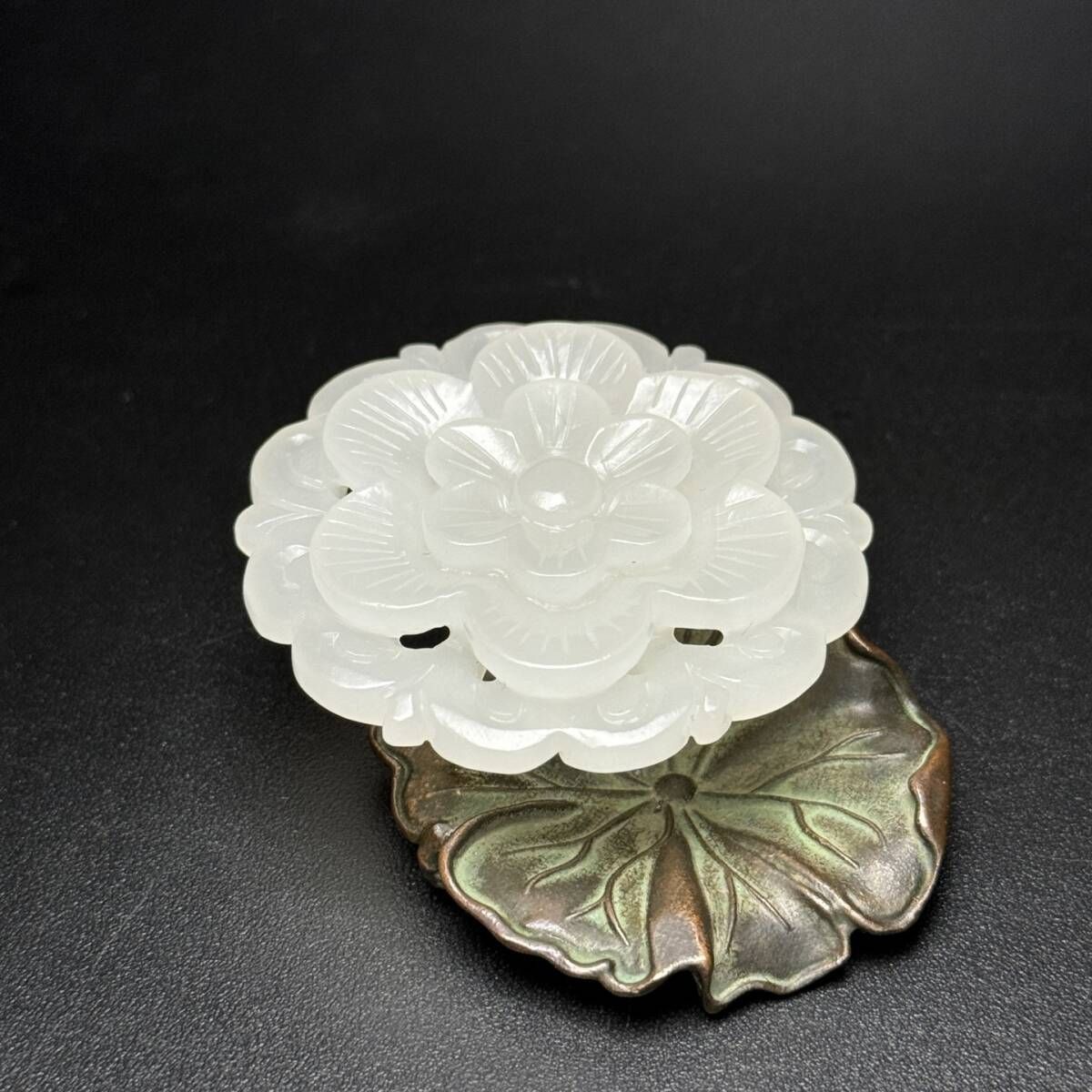 天然石 玉の如意ペンダント 老玉和田玉 清時代 古玉 中国古美術骨董 玉彫掛物 和田玉 明清時期 秘藏 古玉彫 和田玉一人 唐物 天然石 稀少