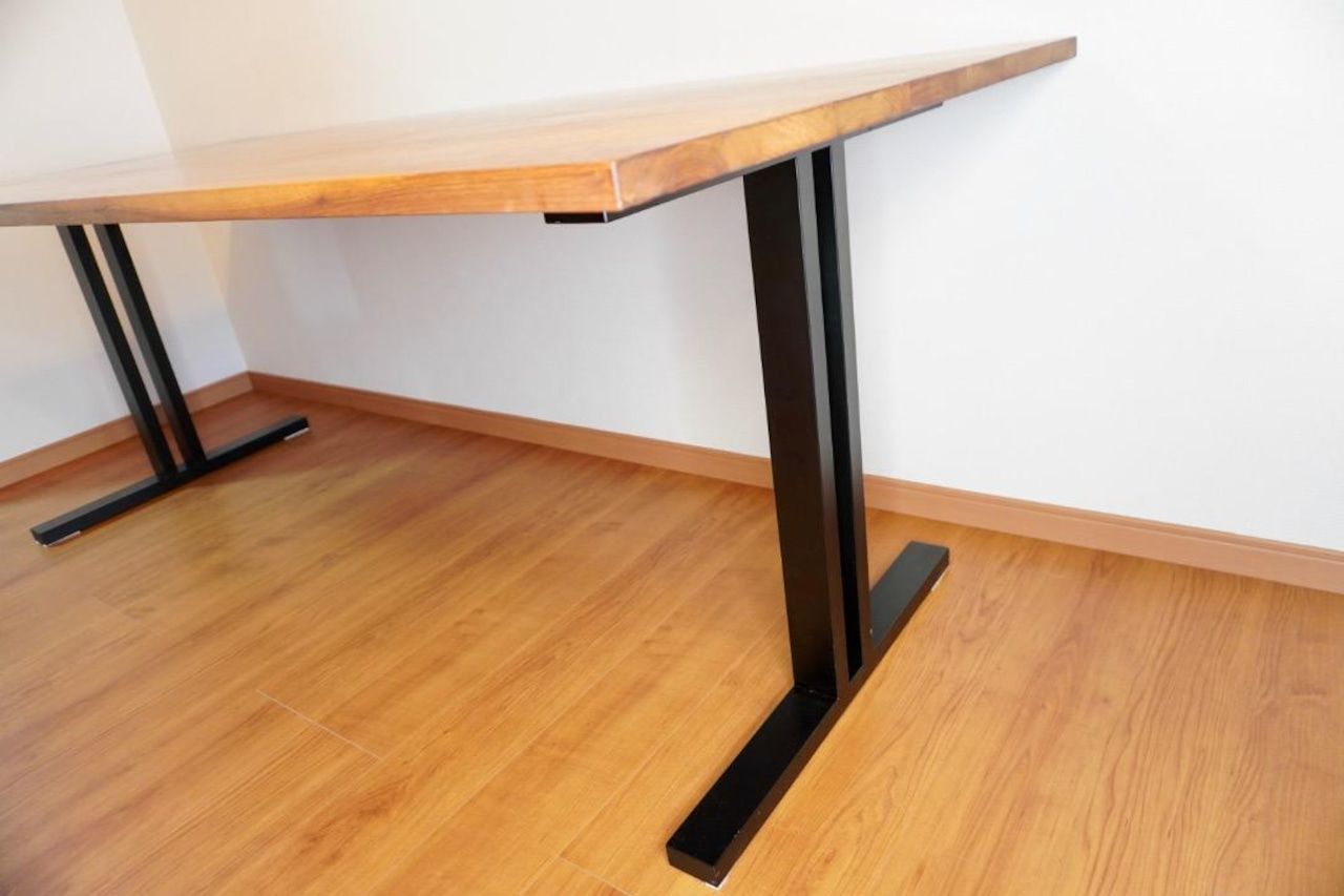 クラッシュゲート ダイニングテーブル