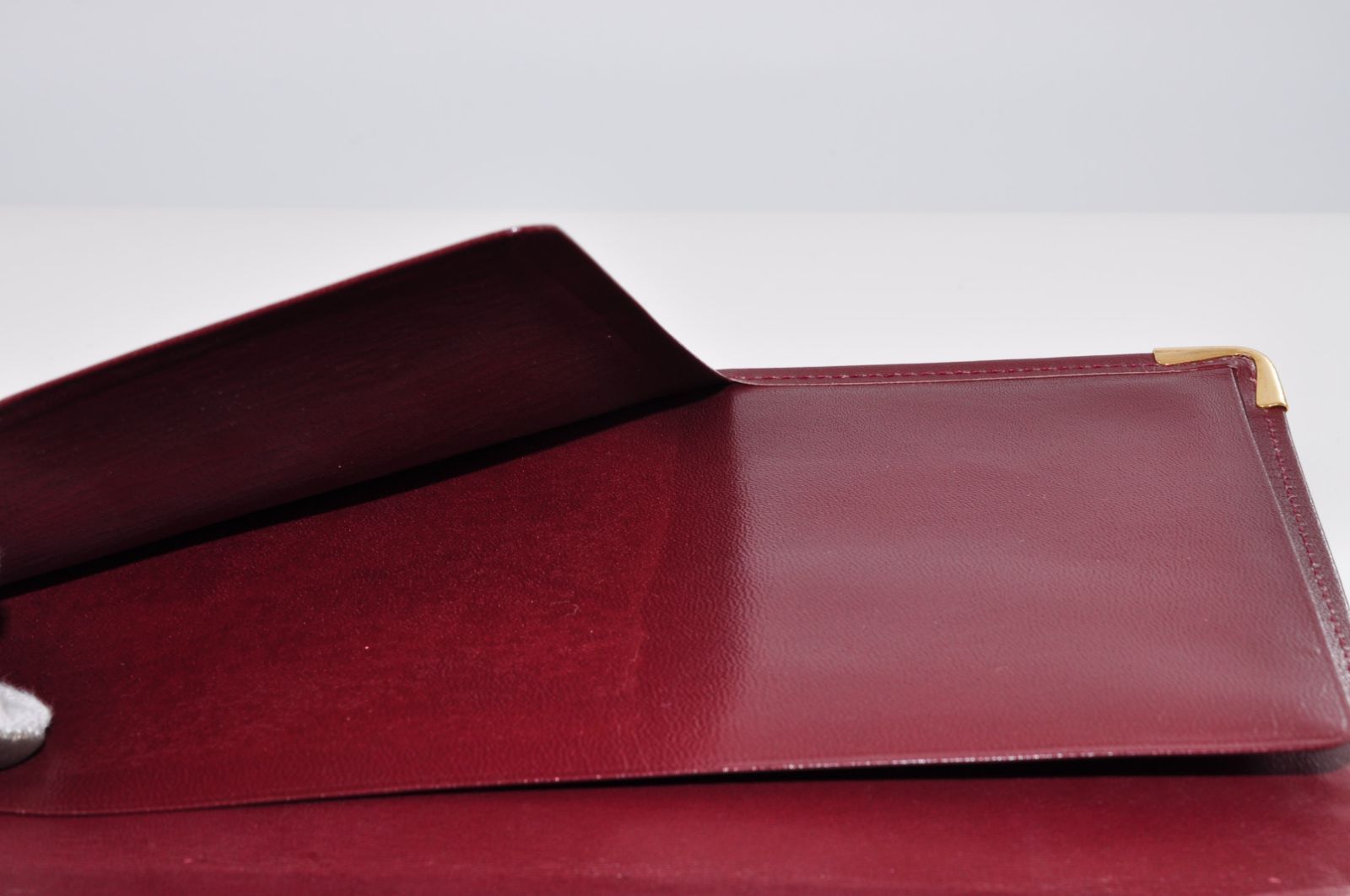 新品同様‼️ カルティエ　Cartier 財布　長財布　マストライン　ボルドー Cartier（カルティエ） マストライン 長札入れ 長財布 レザー ボルドー