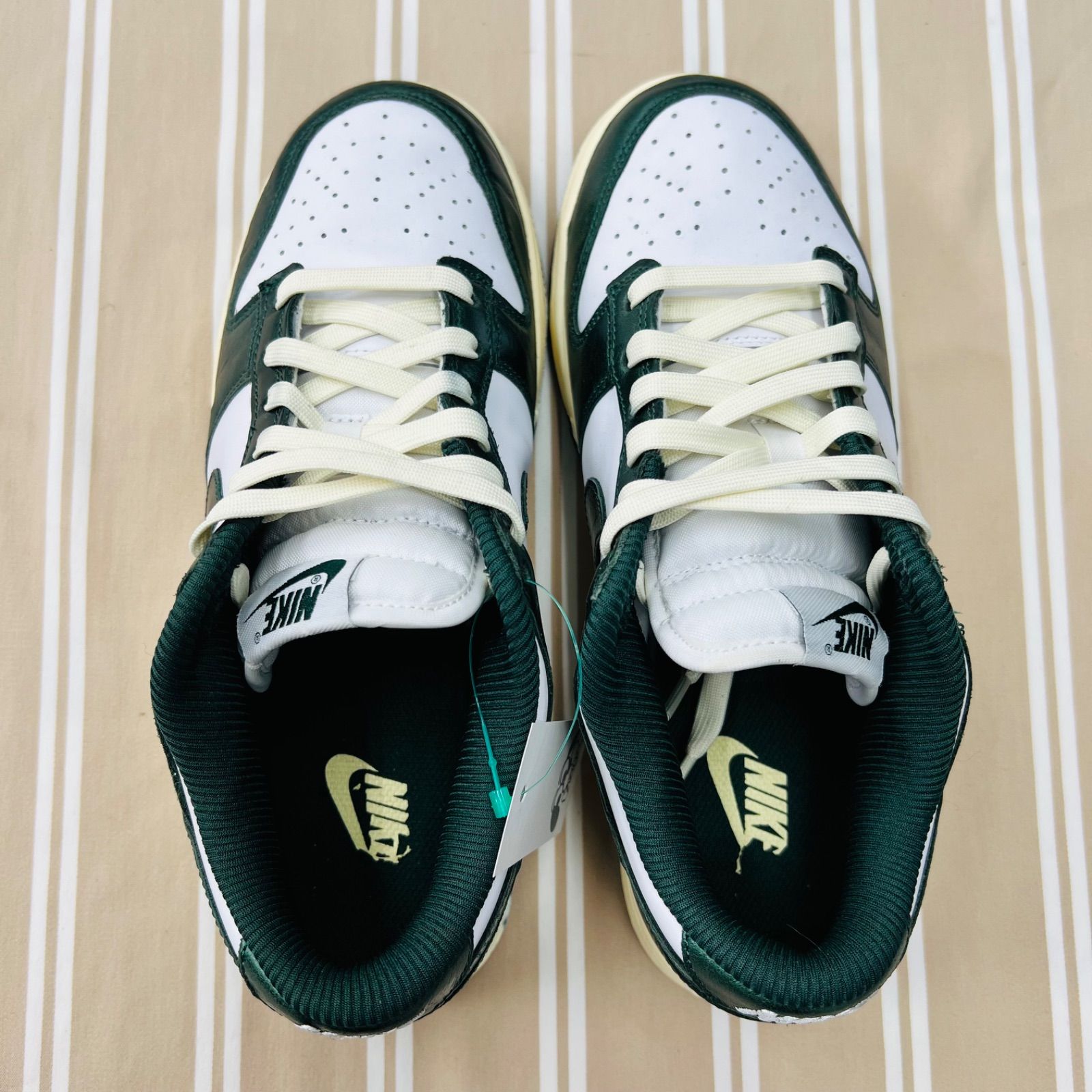 Nike Wmns Dunk Low Vintage Green DQ8580-100 ナイキ ウィメンズ ダンク ロー ヴィンテージグリーン  26cm - メルカリ