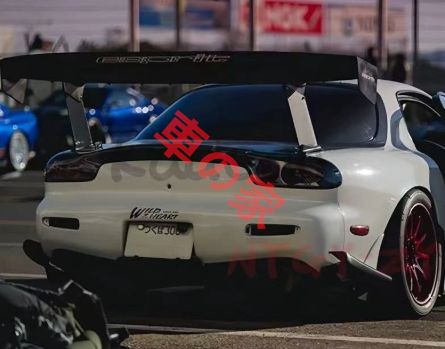 マツダ RX-7（FD3S）用 ESPRIT 052 スタイル カーボン製 リアウイング
