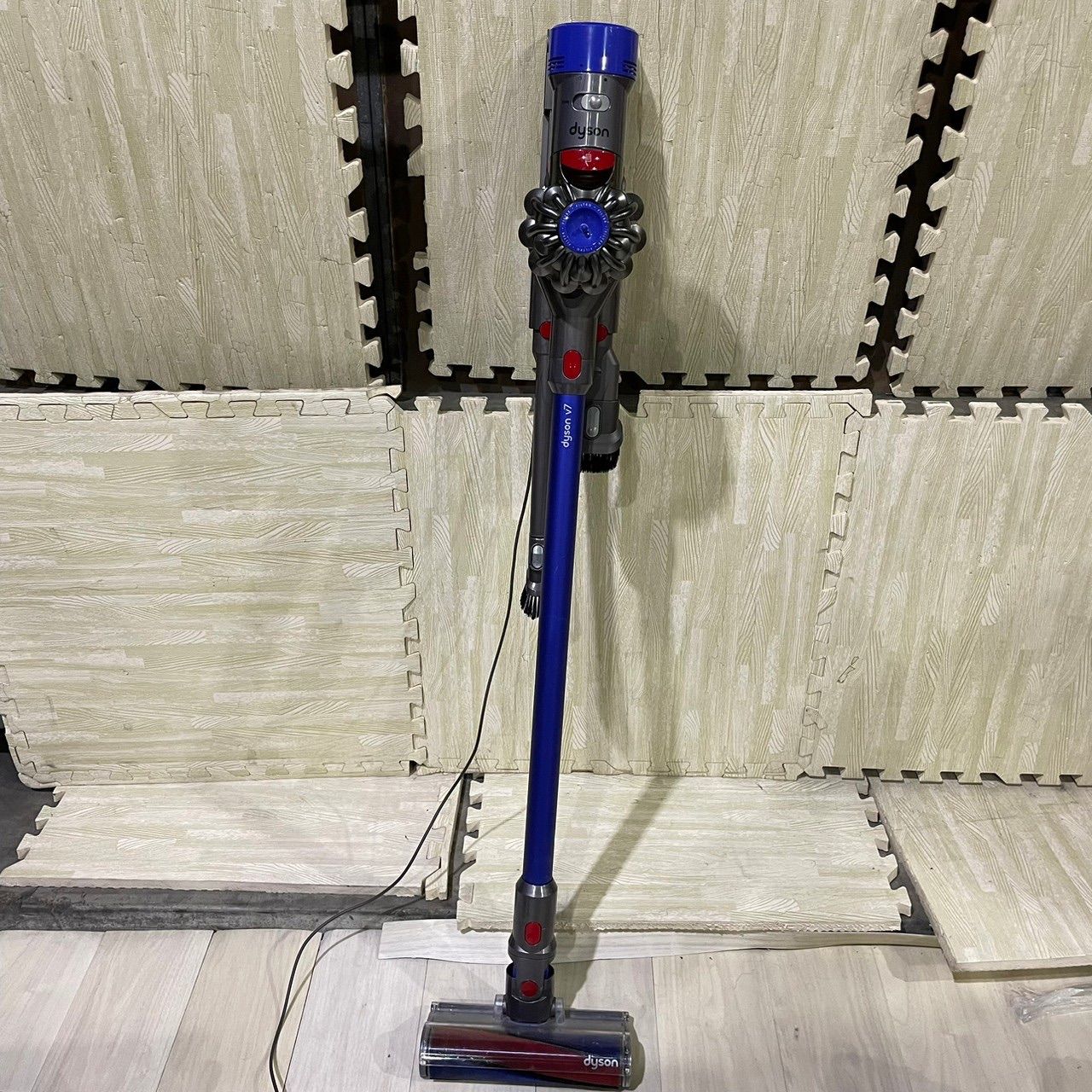 4年保証』 【ジャンク品】ダイソン Dyson V7 サイクロン式 コードレス 