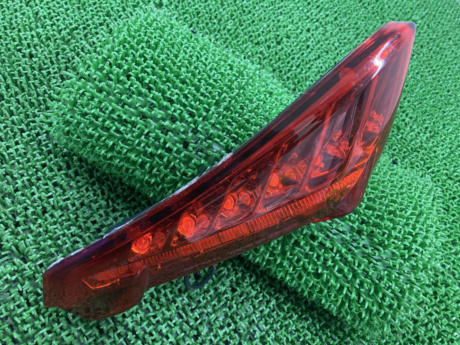 こ リヴァーレ800 テールランプ 右 0013822 MVアグスタ 純正 中古 バイク