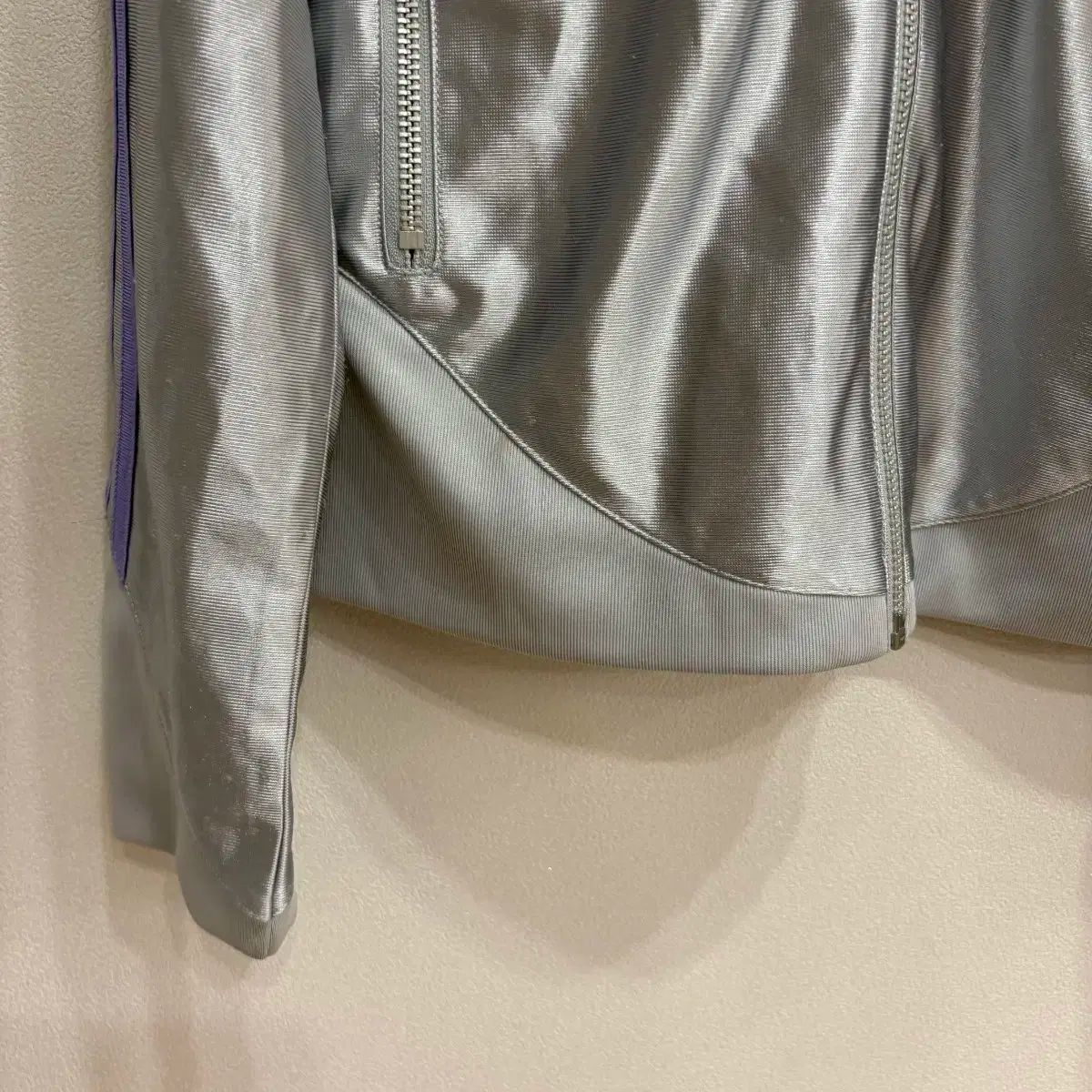 シルバーパープル トラックトップス