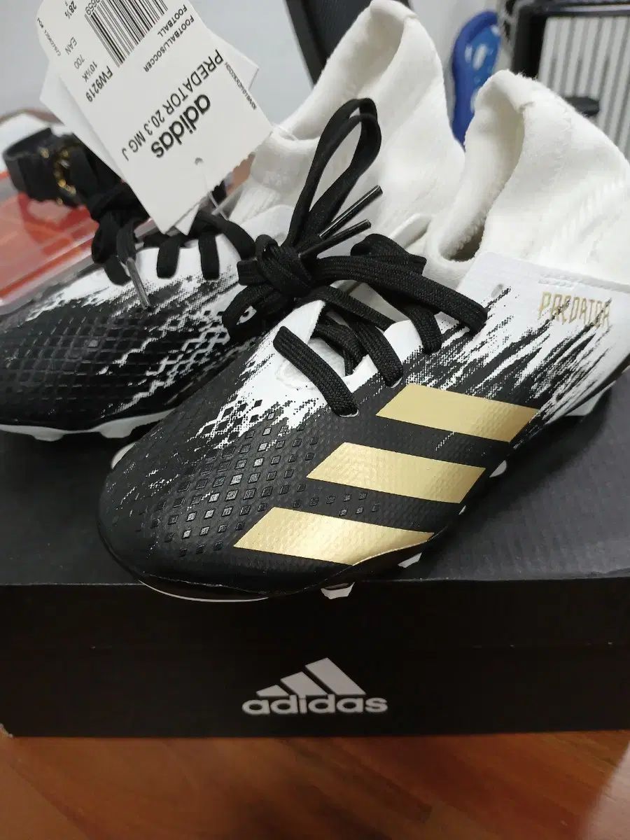 adidas(アディダス) サッカーシューズ Junior Predator 20 3 MG ー