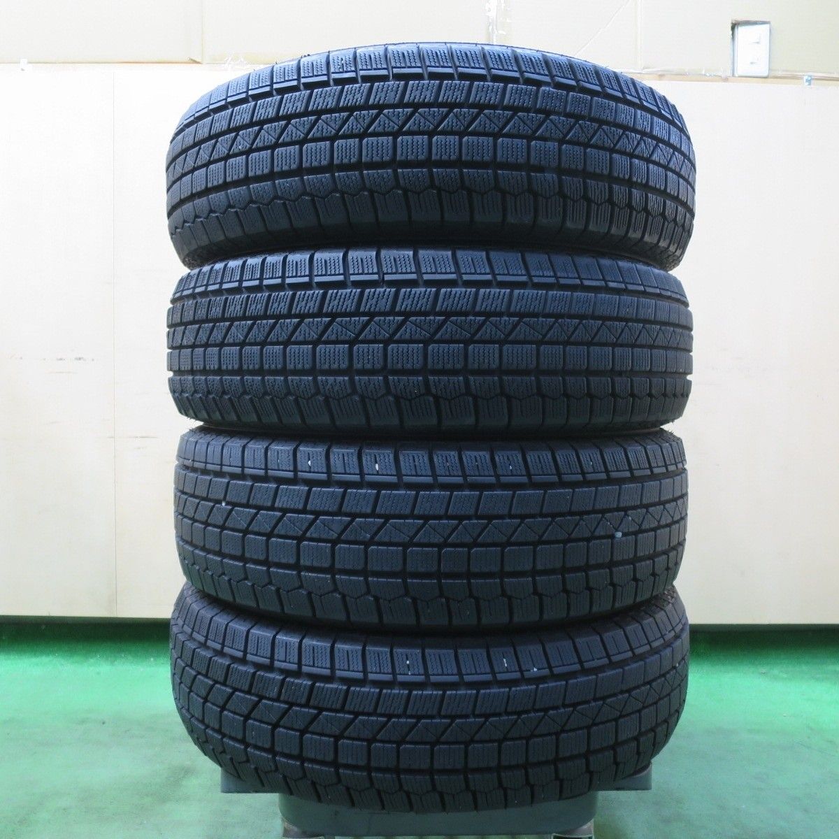 バリ溝！9.5分☆スタッドレス 195/65R15 ケンダ KR36 アイステック 