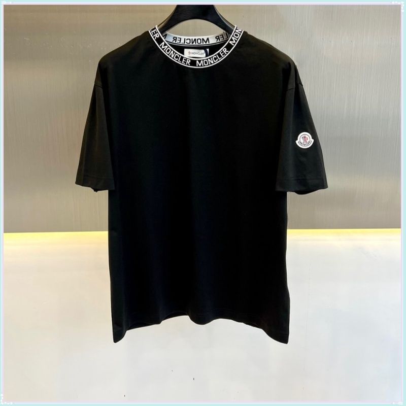 MONCLER   ネックライン  ロゴ   Tシャツ