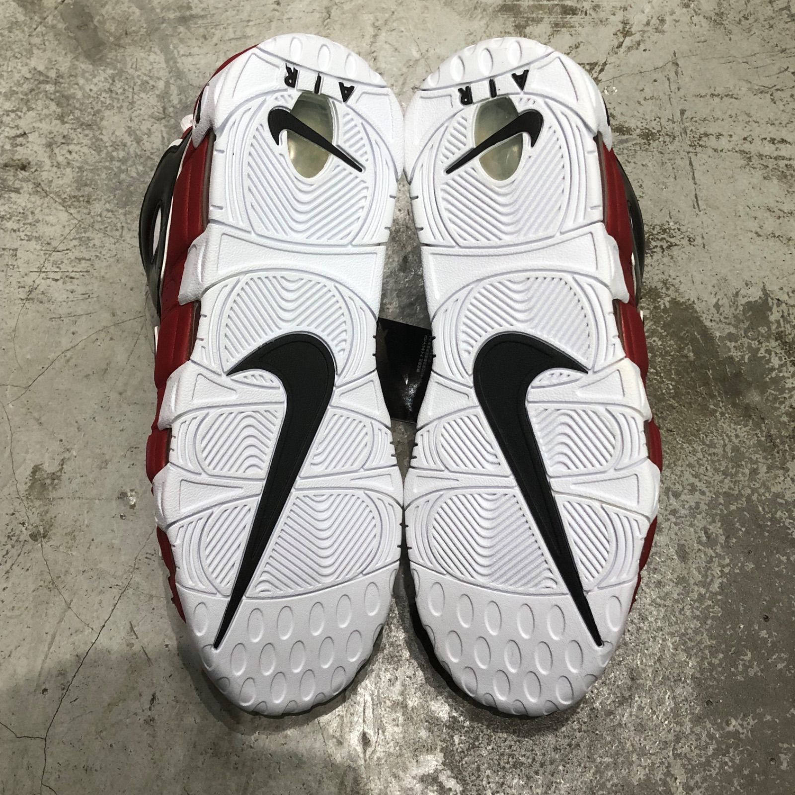 未使用品 NIKE AIR MORE UPTEMPO 