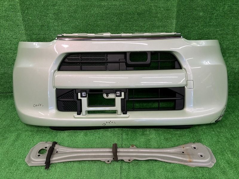 タント LA610S フロントバンパー G SA2 4WD 52101-B2A30-G1 G56