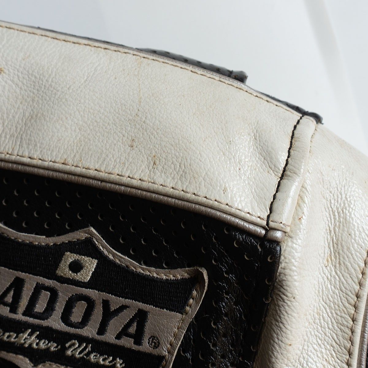 雰囲気抜群】KADOYA【パンチング シングルライダースジャケット】 L  