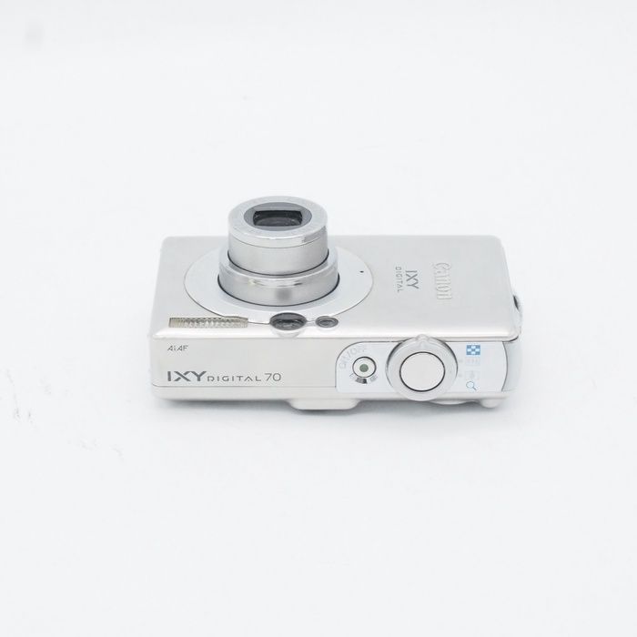 Canon IXY DIGITAL 70 (良品） Canon IXY DIGITAL 70 Silver 6.0MP