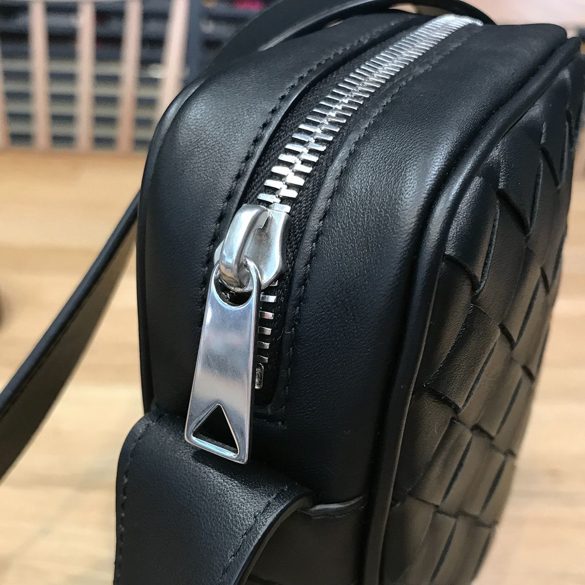 極美品✨ボッテガヴェネタ イントレチャート ショルダーバッグ ブラック Bottega Veneta ボッテガヴェネタ イントレチャート ワン