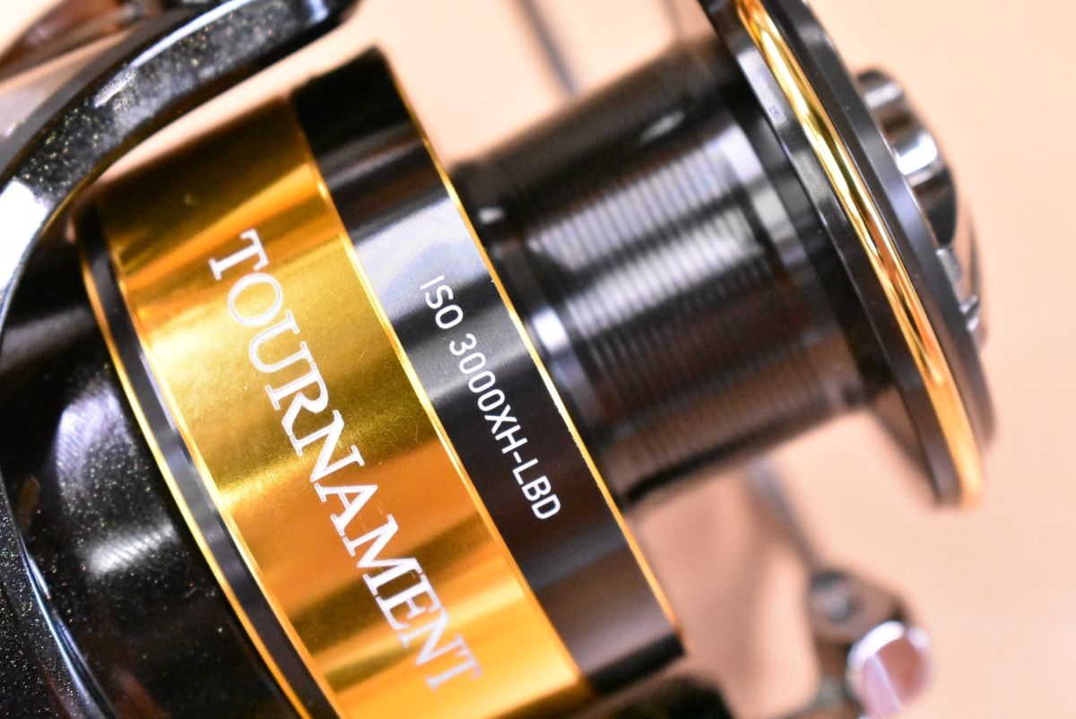 ダイワ 22 トーナメント ISO 3000 XH-LBD DAIWA TOURNAMENT スピニングリール レバーブレーキ 磯 波止 フカセ チヌ クロダイ グレ メジナ