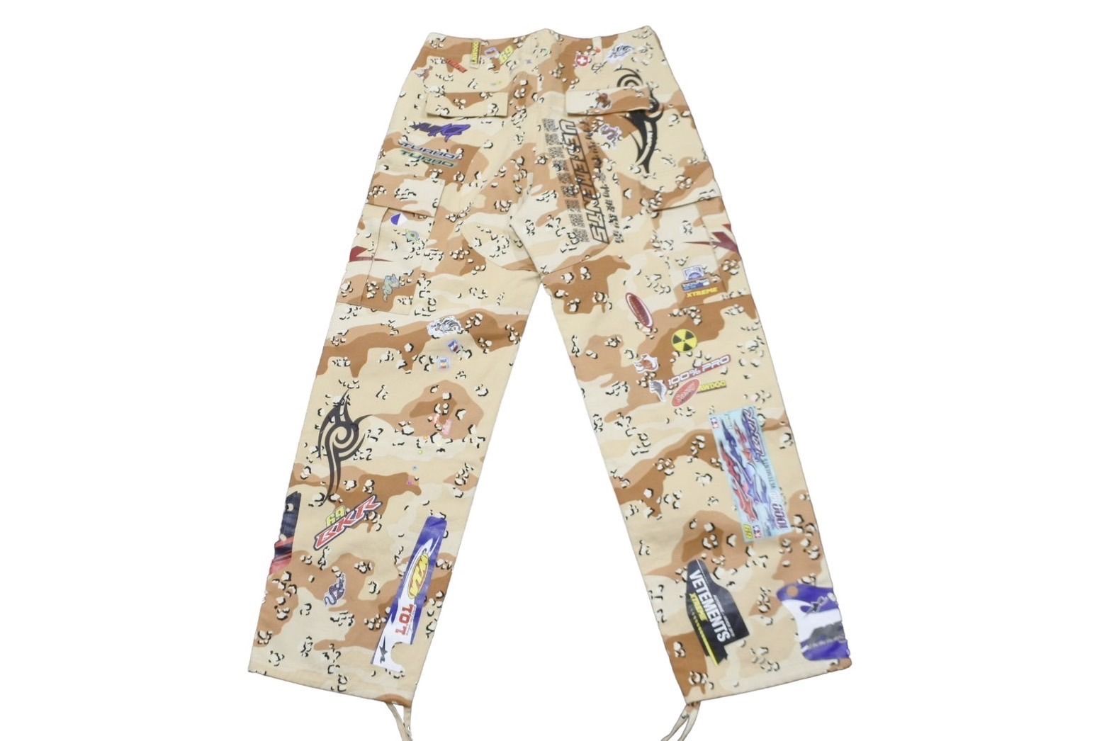 VETEMENTS カモ カーゴ パンツ 【関税込】 楽天市場】極美品 VETEMENTS ヴェトモン ステッカー カモ柄