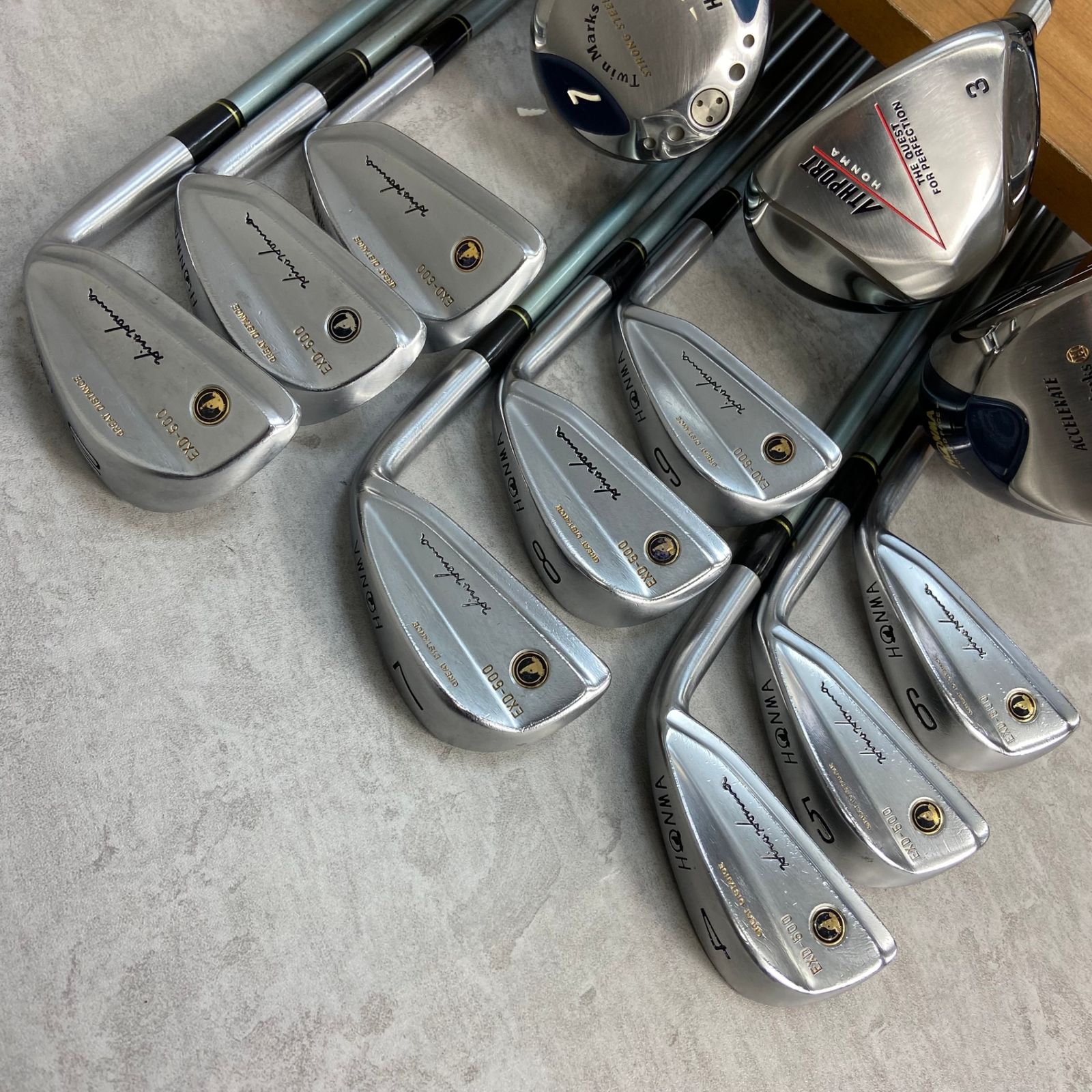 メンズ右利き初心者用　ホンマ　HONMA　ゴルフクラブセット　K-2046 ホンマ メンズゴルフ クラブセット 13本 右利き用 HONMA - メルカリ