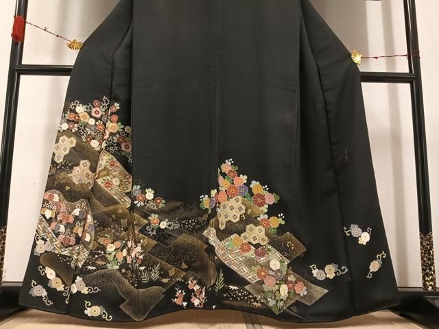 【極上新品】人間国宝 京友禅「松井青々氏作」白鼠色「茶屋辻文様」 極上新品】人間国宝 京友禅「松井青々氏作」白鼠色「茶屋辻文様」 松井
