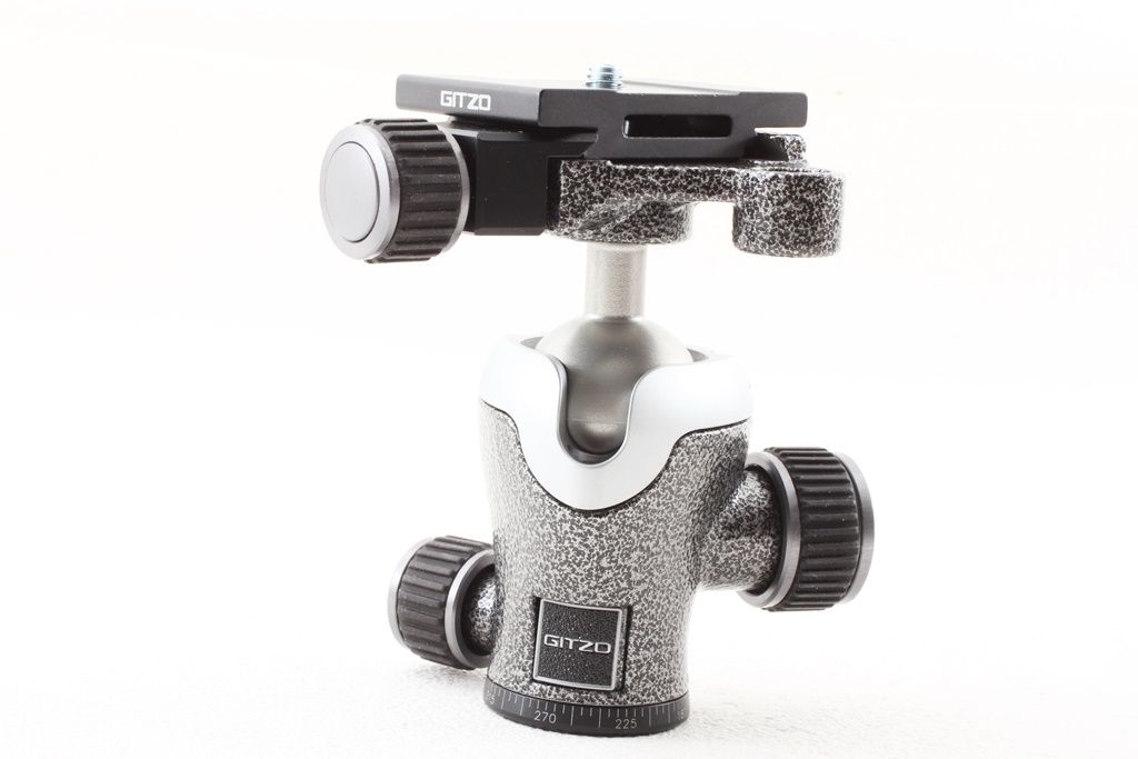 上品 GITZO ジッツオ GH1382TQD センターボール 雲台 トラベラー 1型 QD
