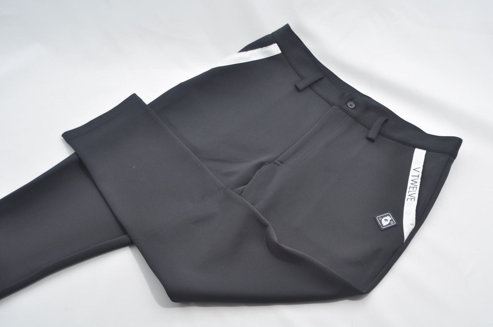 中古 メンズ ヴィ・トゥエルヴ V12 パンツ XL 黒 ブラック ロングパンツ ジャージ素材 シンプル
