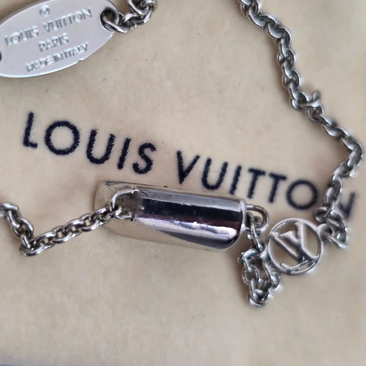 ☆ LOUISVUITTON ルイ ヴィトン ブレスレット エッセンシャルV