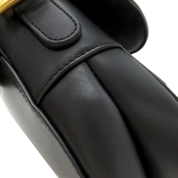 ブラック ゴールド金具