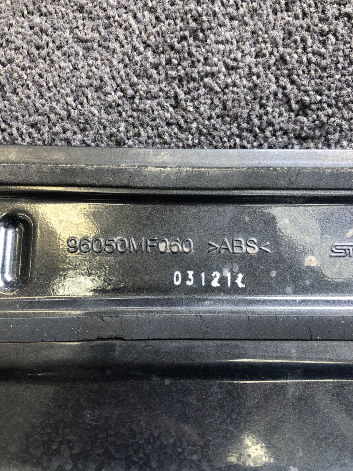 スバル XV GP7 STi リアスポイラー 96050MF060 ウイング リアゲート