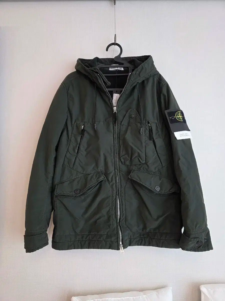STONE ISLAND ストーンアイランド ダーク 緑 フード ジャケット L