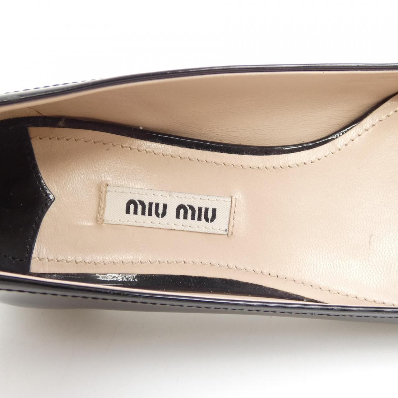 ミュウミュウ MIU MIU フラットシューズ - メルカリ