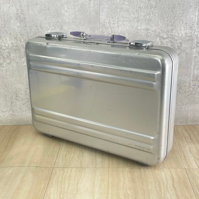 レア ゼロハリバートン アタッシュケース クリアハンドル 【中古