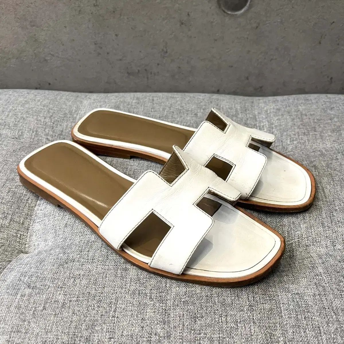 HERMES エルメス サンダル レディース サイズ36 オラン 白 レザー 楽天