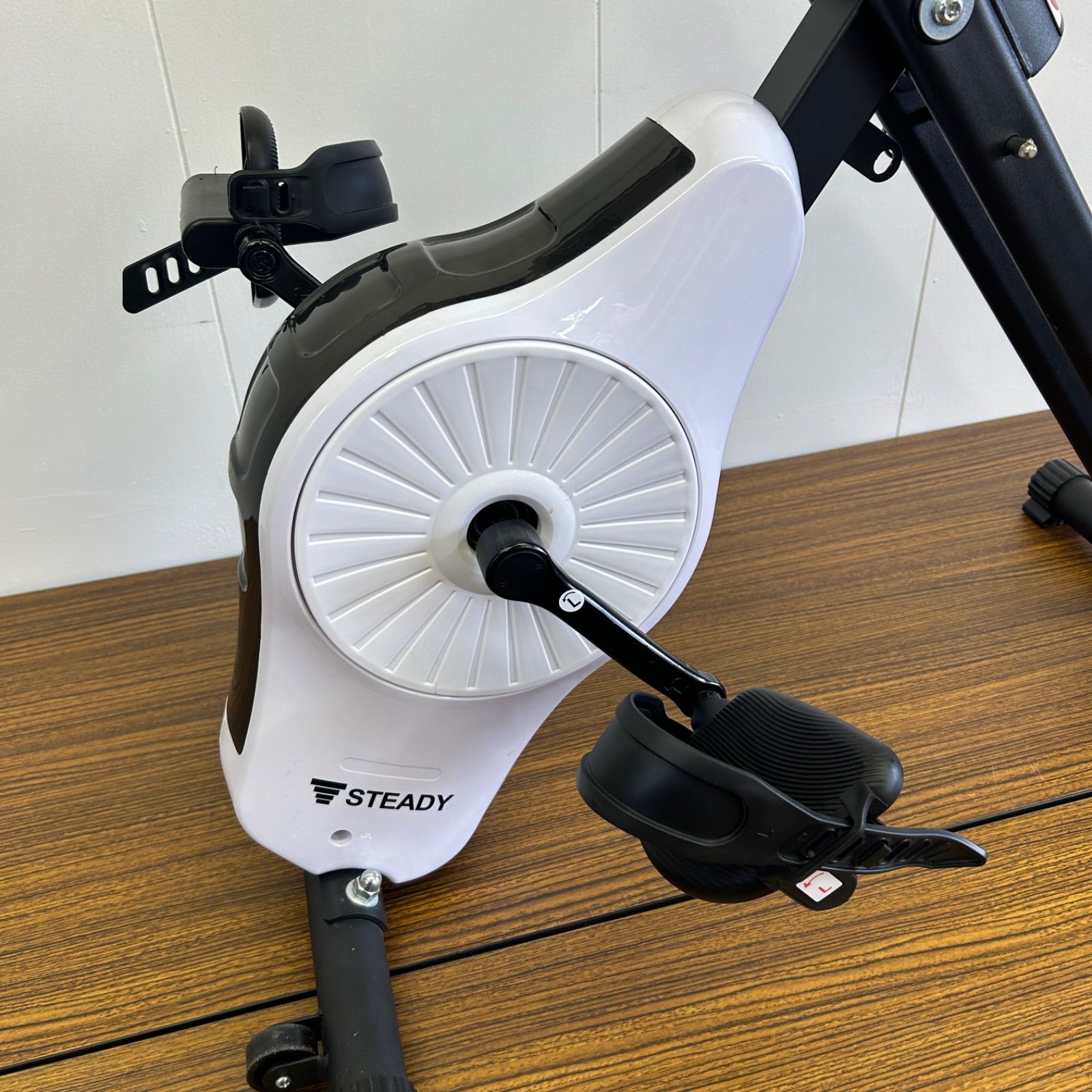 価格比較でお得にお買物。 愛知県発 STEADY スタディー フィットネスバイク ST102 運動 健康 筋トレ 室内 即日発送 ここでご注文へ ようこそ!