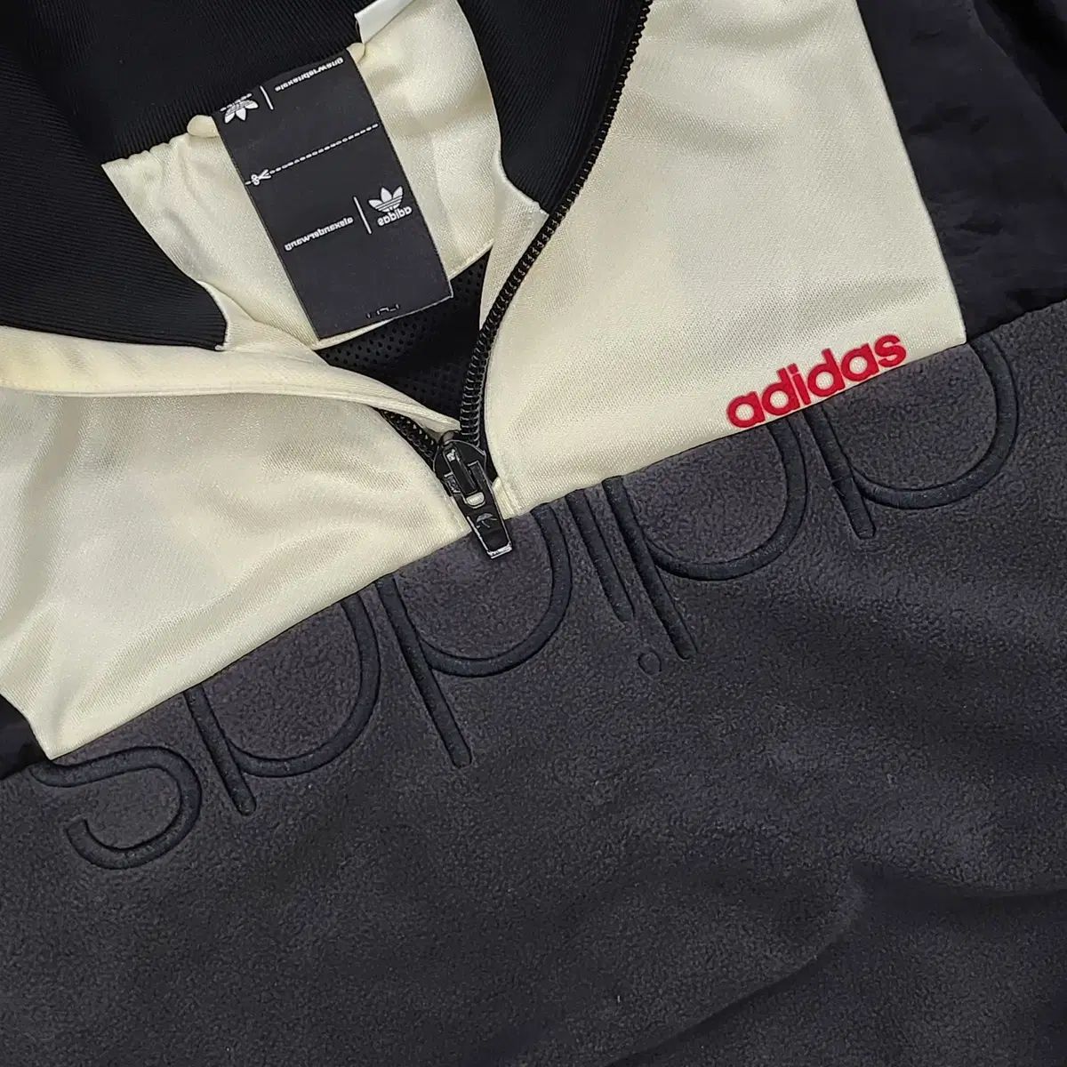 雷市場（ポンジャン）商品韓国直送】M adidas(アディダス) Alexander Wang(アレキサンダーワング) 3本線 ハーフジップ  ジャケット - メルカリ