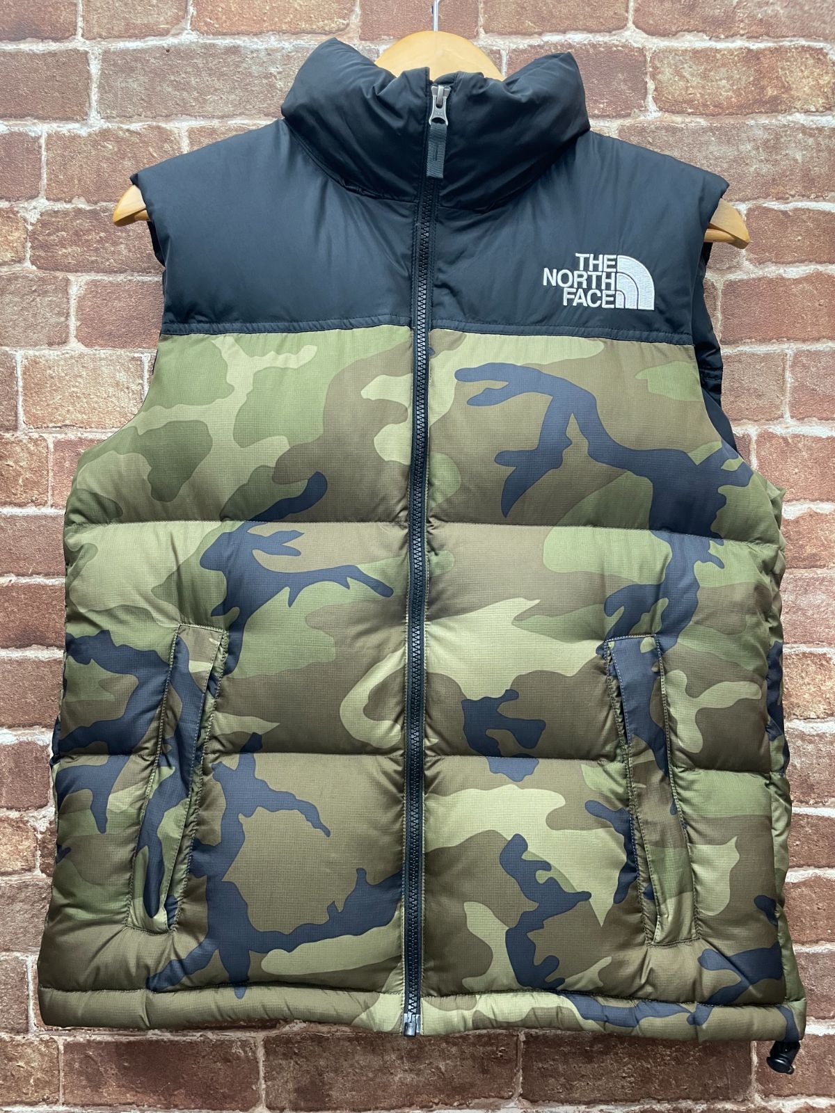 THE NORTH FACE ザノースフェイス ND91844 ノベルティー ヌプシ ベスト カモフラージュ サイズ M THE NORTH FACE ヌプシダウンベスト ND91844